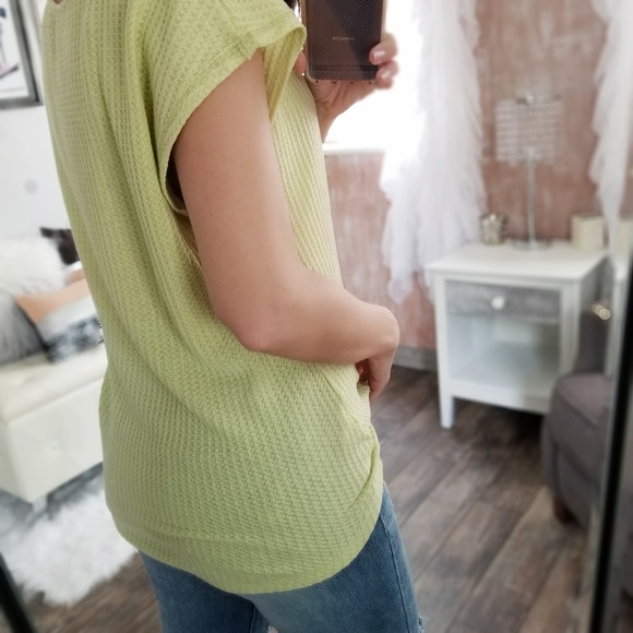 🅱️Last1️⃣Brooklyn Waffle Knit Top Lime Spring Top - Picture 5 of 8